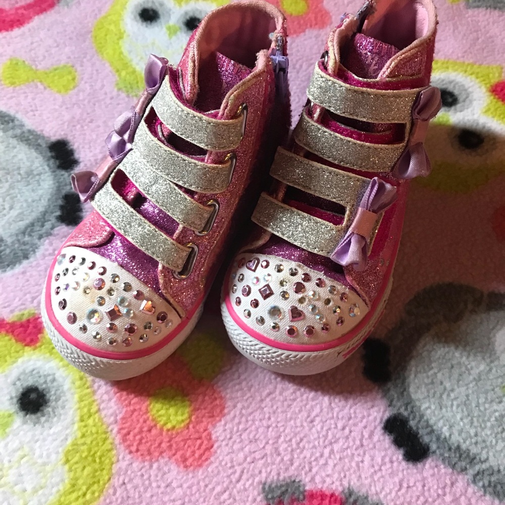 SOLD🌟Twinkle Toes Skechers🌟